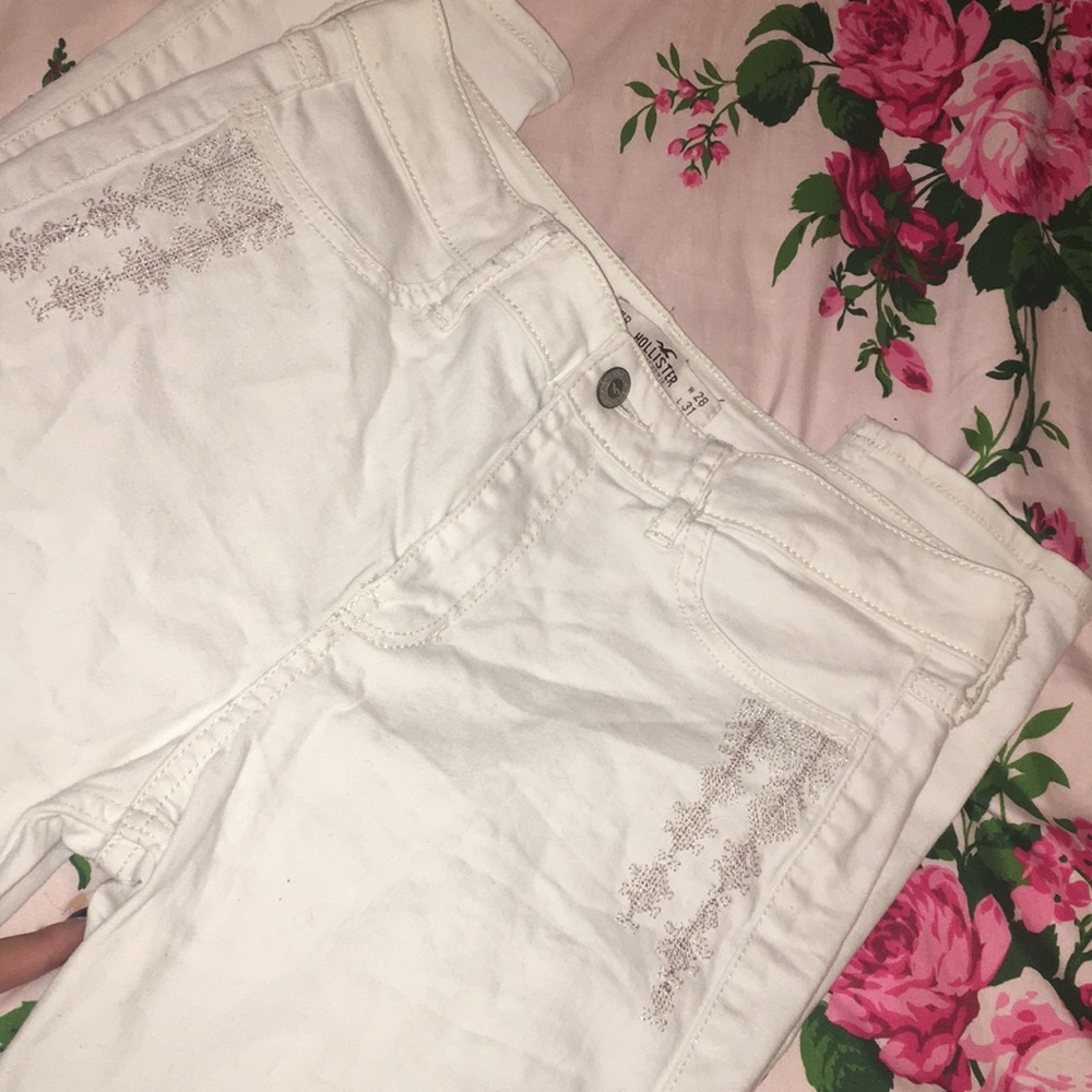 White Hollister Jeans w Designs